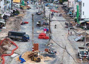 Gia cố hệ thống trụ điện cho công trình cầu đường